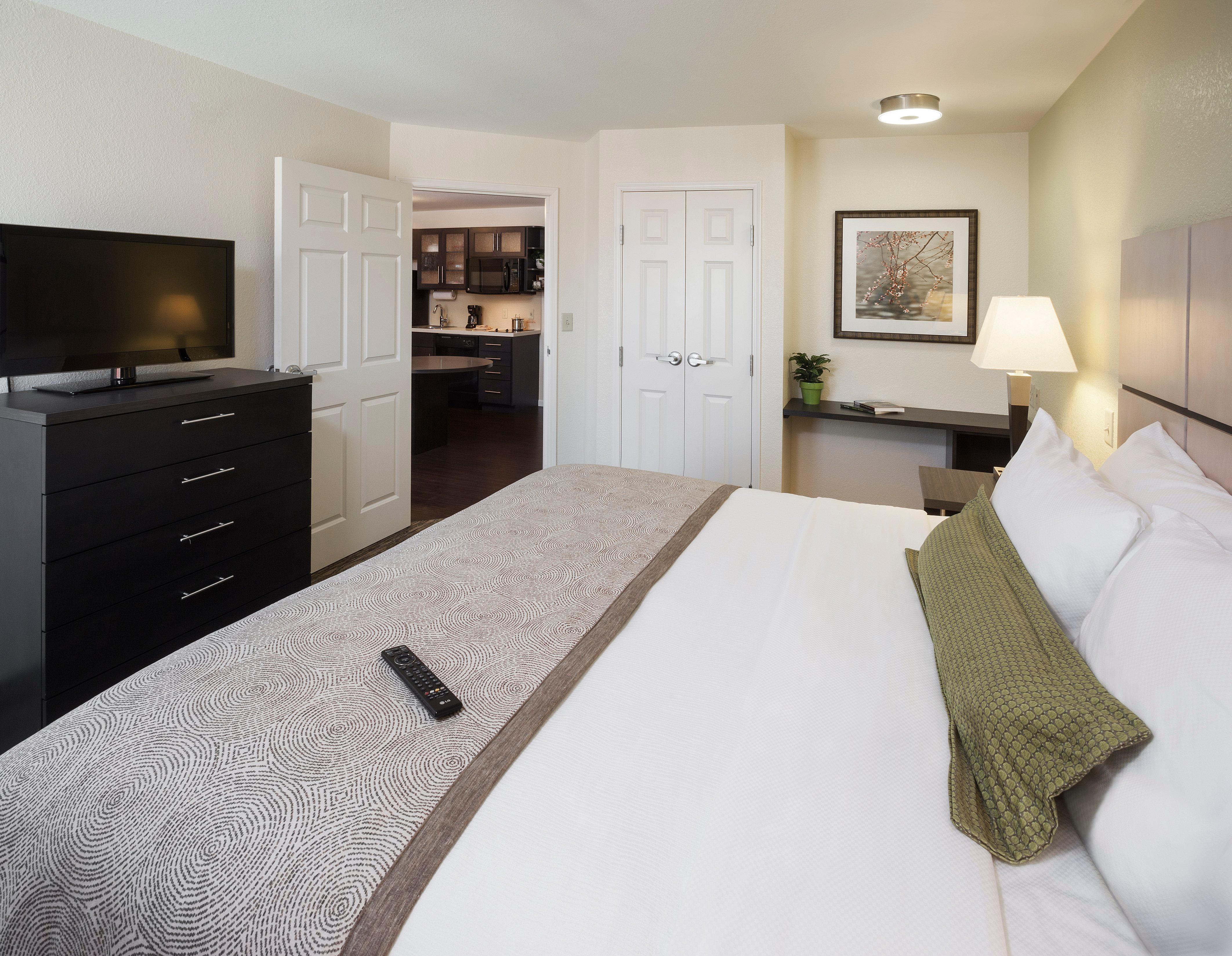 Candlewood Suites Philadelphia - Airport Area By Ihg Chester Exteriör bild